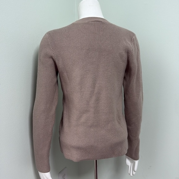 FIGS Tan Latte Crewneck Sweater Medium - Picture 8 of 9